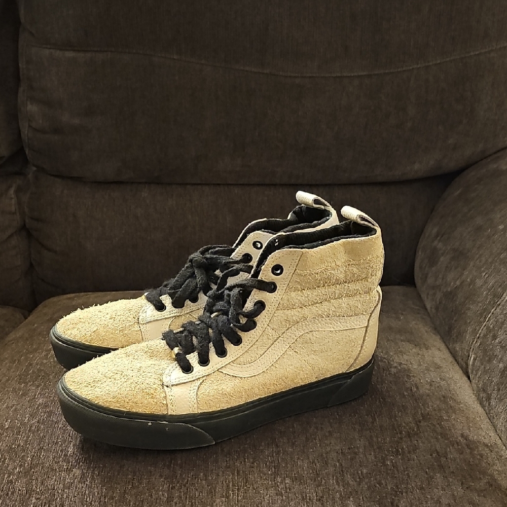 Vans Sk8-Hi Cream Black Suede High Top Sneakers Men’s 10
